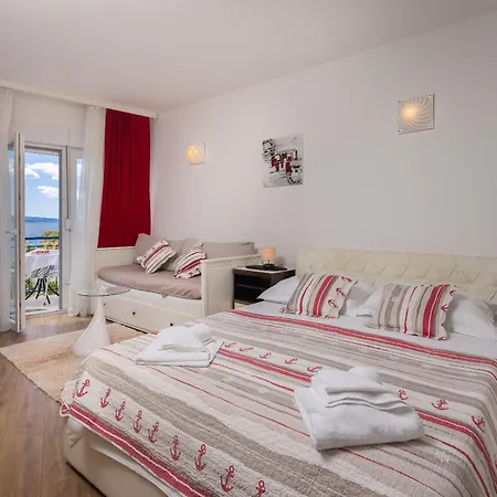 Апартаменты Caleta Seaview - Pool & Jacuzzi Локва-Рогозница