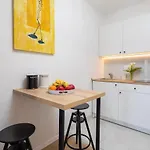 Caleta Seaview - Pool & Jacuzzi Apartman *