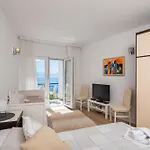 Caleta Seaview - Pool & Jacuzzi Apartman