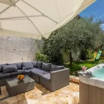 Apartman Caleta Seaview - Pool & Jacuzzi *