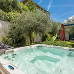Caleta Seaview - Pool & Jacuzzi Apartman