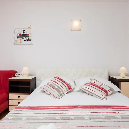Apartment Caleta Seaview - Pool & Jacuzzi Lokva Rogoznica