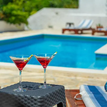 Caleta Seaview - Pool & Jacuzzi Apartment *