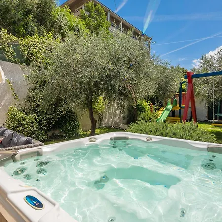 Caleta Seaview - Pool & Jacuzzi Daire