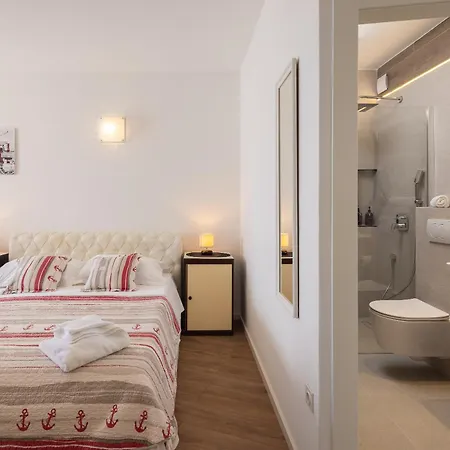 Caleta Seaview - Pool & Jacuzzi * Lokva Rogoznica